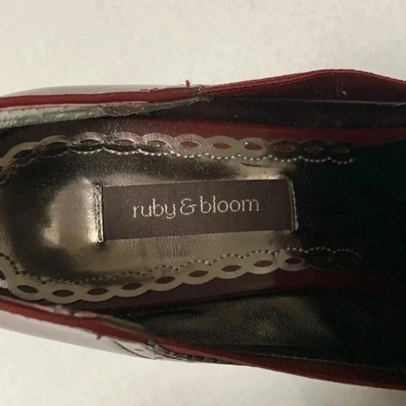 Ruby&Bloom Women’s Shoes, Size 7 - Picture 2 of 4